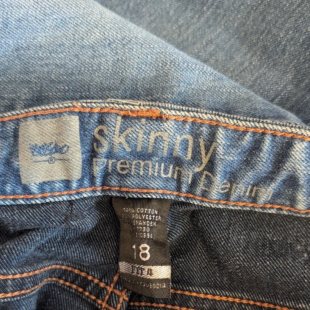 Massimo Women's Skinny Premium Denim Jeans Fit 4 Size 18                    C214
